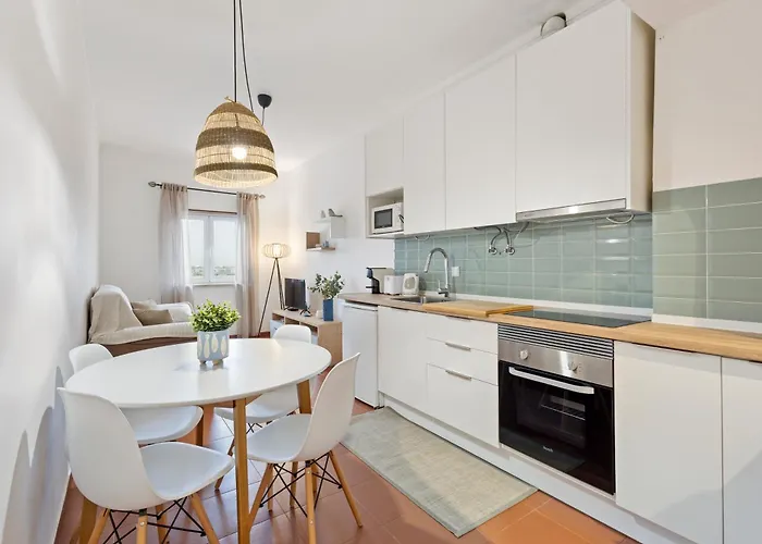 Appartement 72 - Almar House *