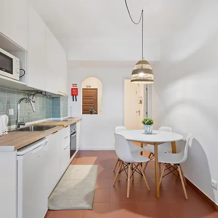 72 - Almar House *
